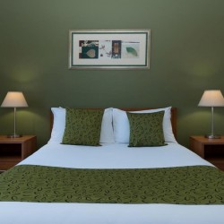 Leisure Inn Spires - Enjoy 2 Nights Stay at a UNESCO World Heritage Site just an hour away from Sydney!
