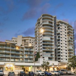 Park Regis City Quays Cairns - Centrally located in CBD offering self-contained apartments just a short walk to marina, restaurants and casino
